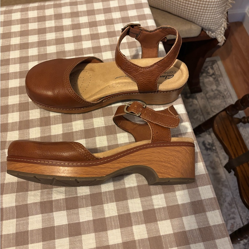 Clark’s Paizlee Bay Clog-Style Block Heel Platform Shoes